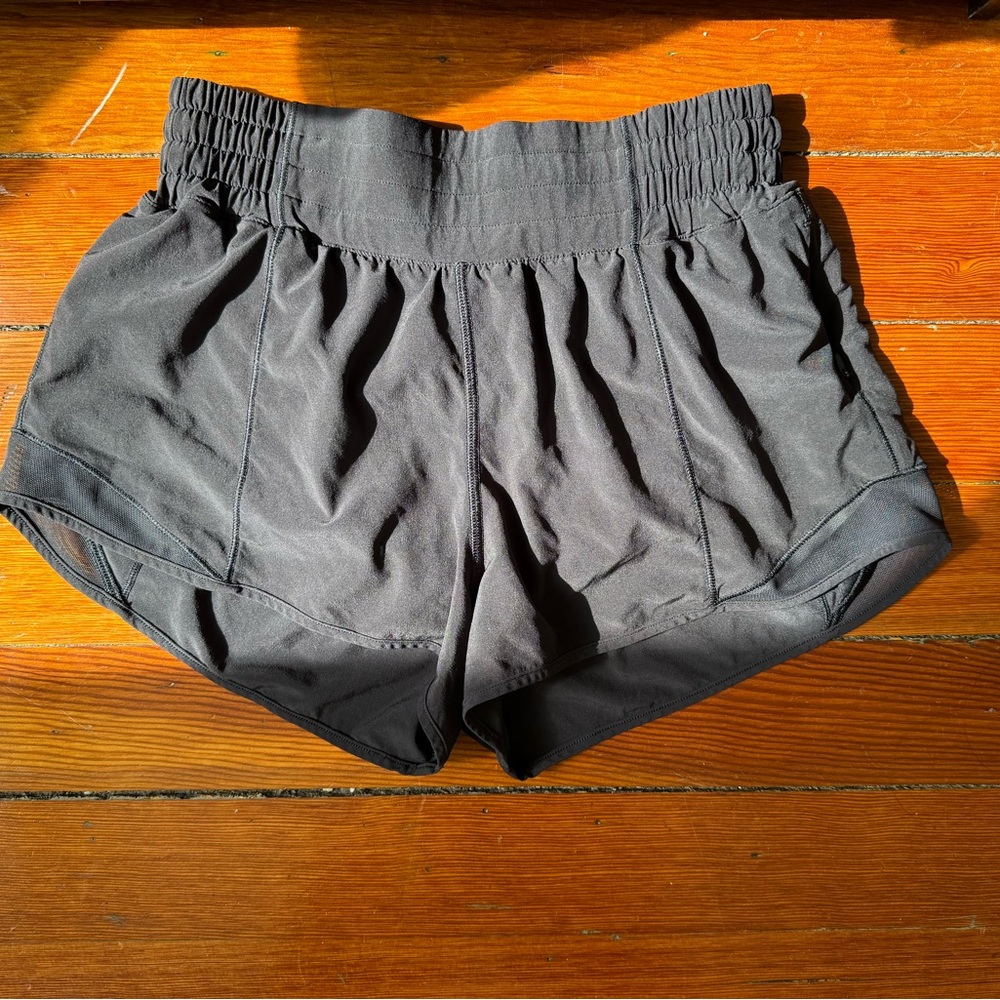 Lululemon hotty hot high rise 2.5 inseam